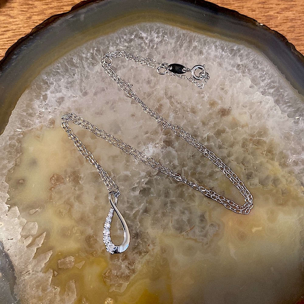 18k WGP cubic zirconia necklace boutique nwot 18” - Picture 1 of 15